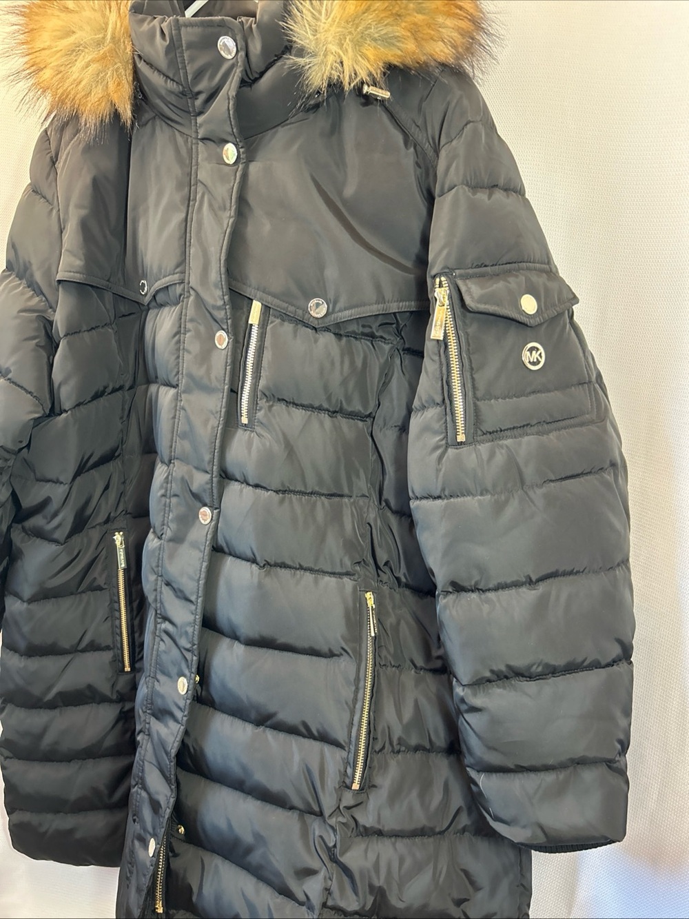 Michael Kors Black Long Puffer Coat with Faux-Fur Trim Hood - Picture 3 of 12
